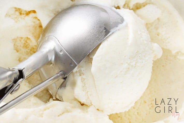low carb keto vanilla ice cream recipe image