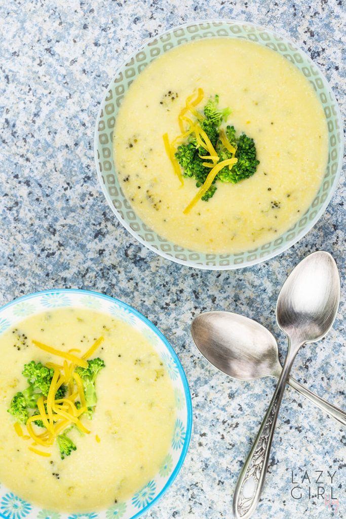 Low Carb Creamy Broccoli Cheese Soup