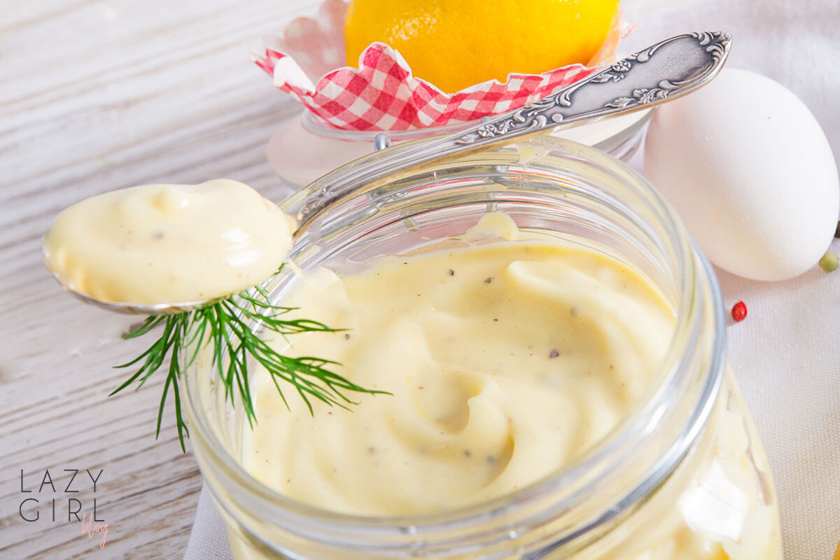 Homemade Keto Mayonnaise.