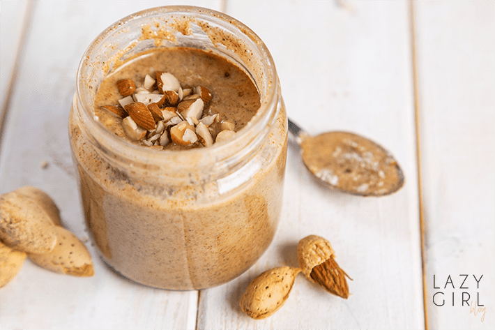 Keto homemade almond buter