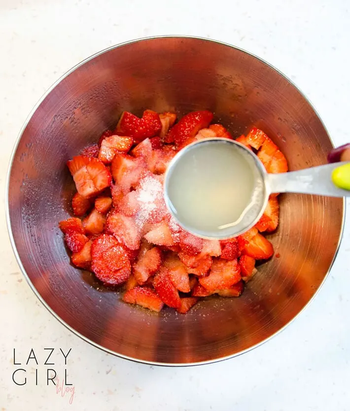 Easy No-Bake Strawberry Tiramisu Cups prep 2