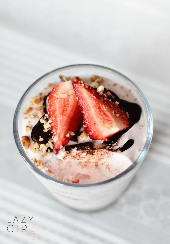 Keto Strawberry Cheesecake Cups no-bake.